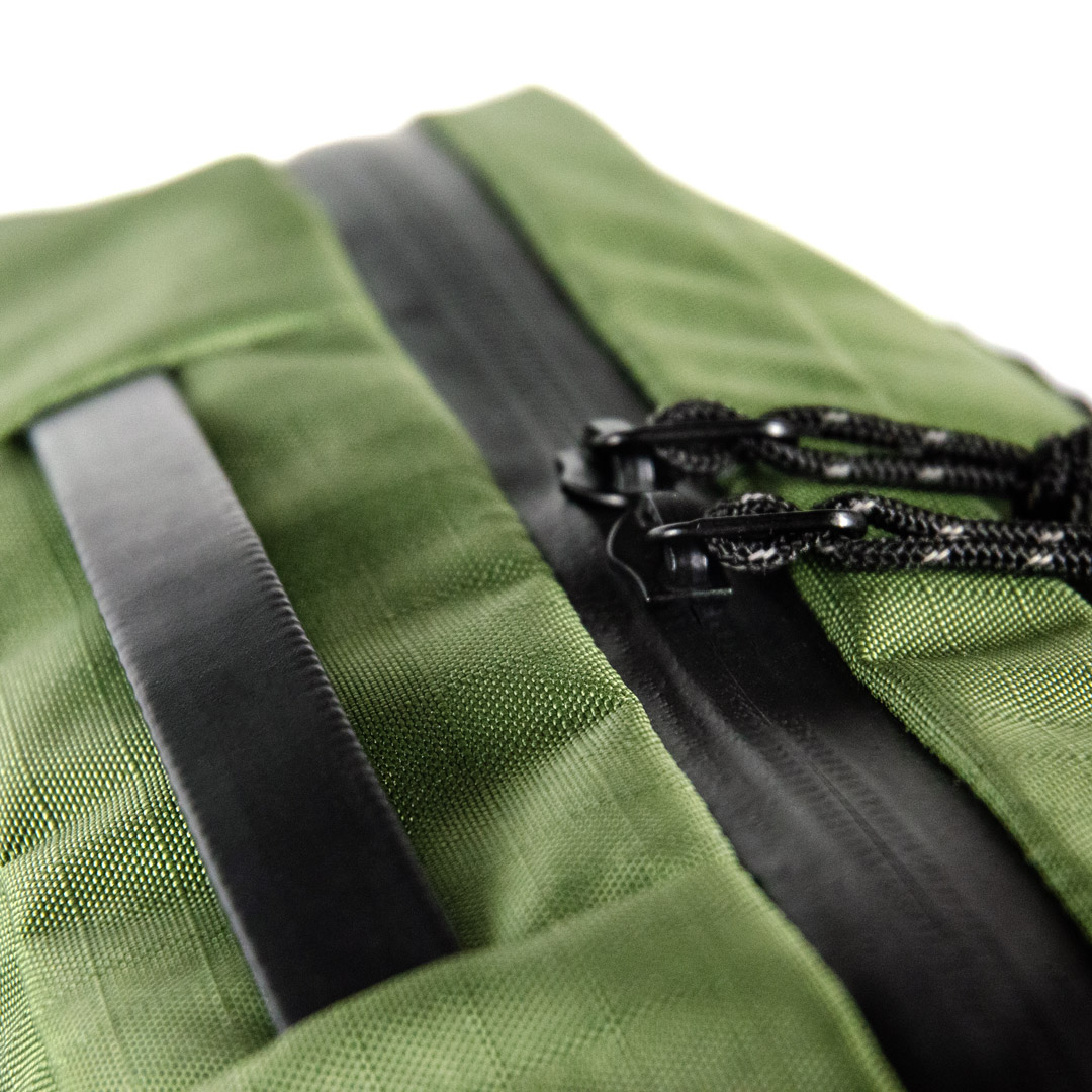 sacoche bandoulière vert poignée zipper YKK Aquaguard
